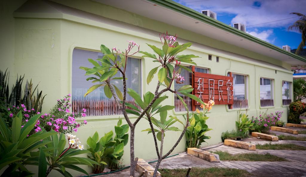 G.T. Guest House Garapan Exterior photo