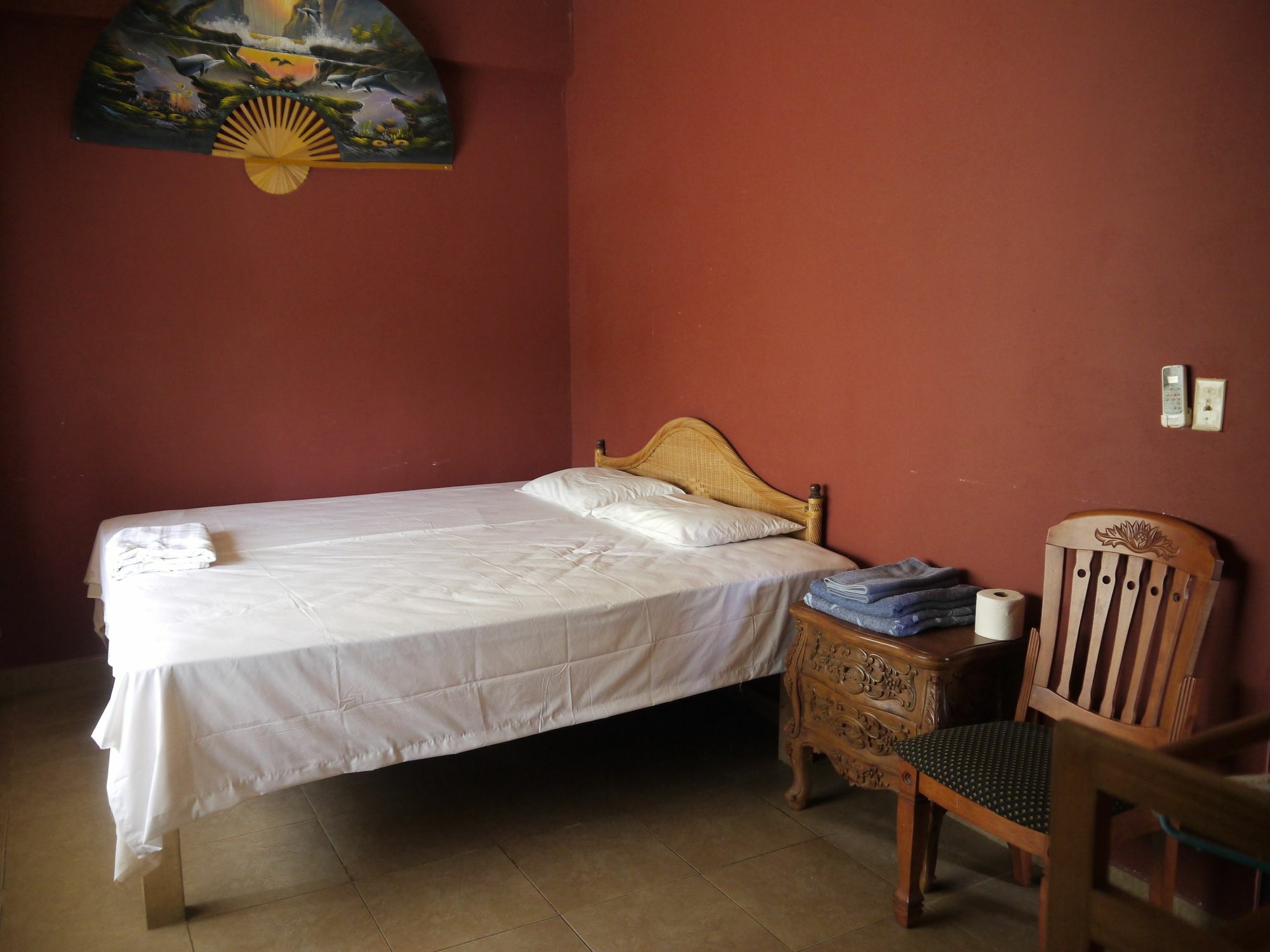 G.T. Guest House Garapan Exterior photo