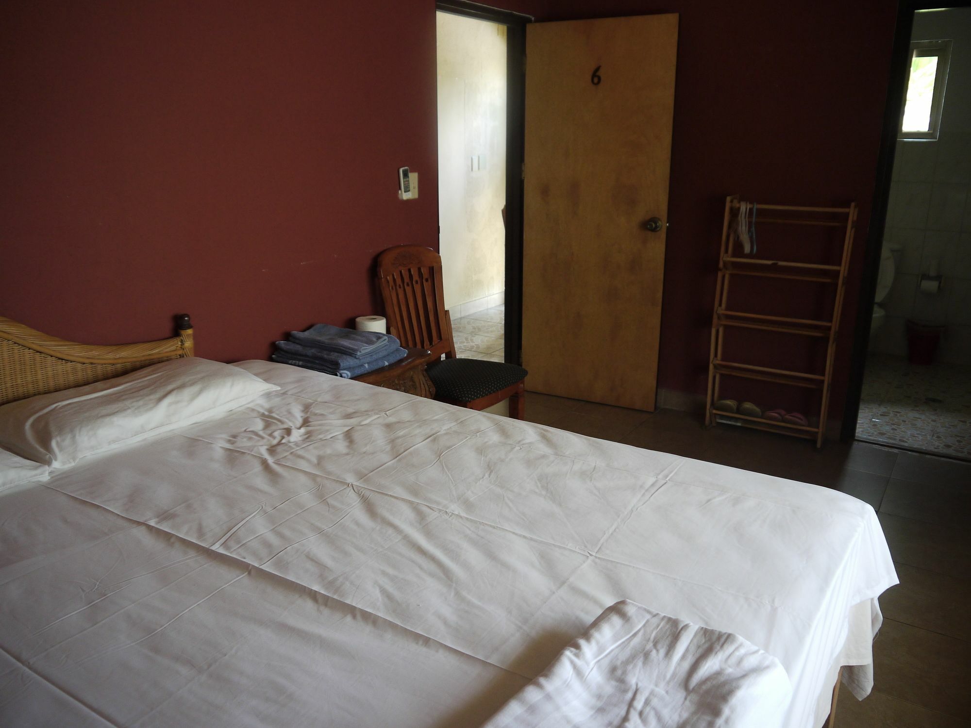 G.T. Guest House Garapan Exterior photo